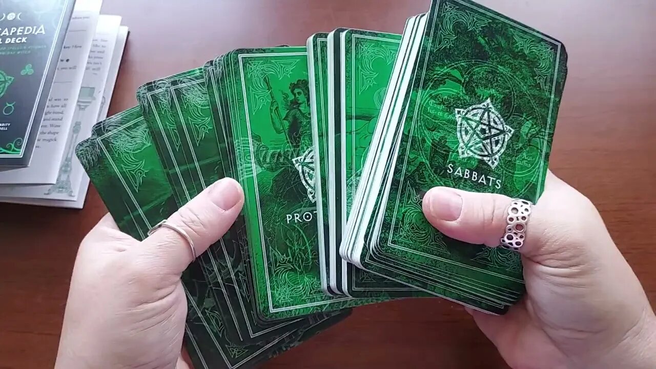 Unboxing Wiccapedia Spell Deck by Shawn Robbins, Leana Greenaway and Charity Bedell