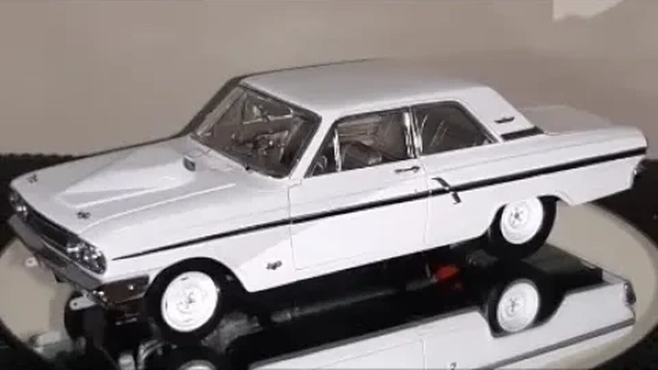 1:18 Premium Diecast Model Cars - 1964 Ford Fairlane Thunderbolt - Precision