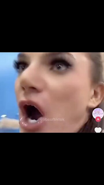 Trans activist films own MELTDOWN at McDonalds