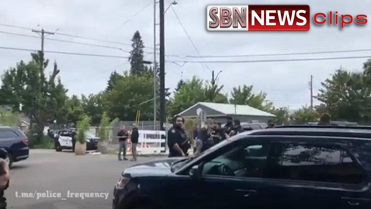 Officer Down, Active Shooter Barricaded Inside Home in Portland, Oregon - 3256