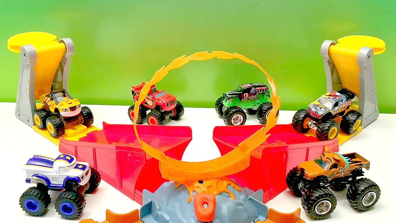 MONSTER JAM MADNESS | GRAVE DIGGER | SCOOBY DOO | HOT WHEELS MONSTER TRUCKS | BLAZE MONSTER TRUCKS