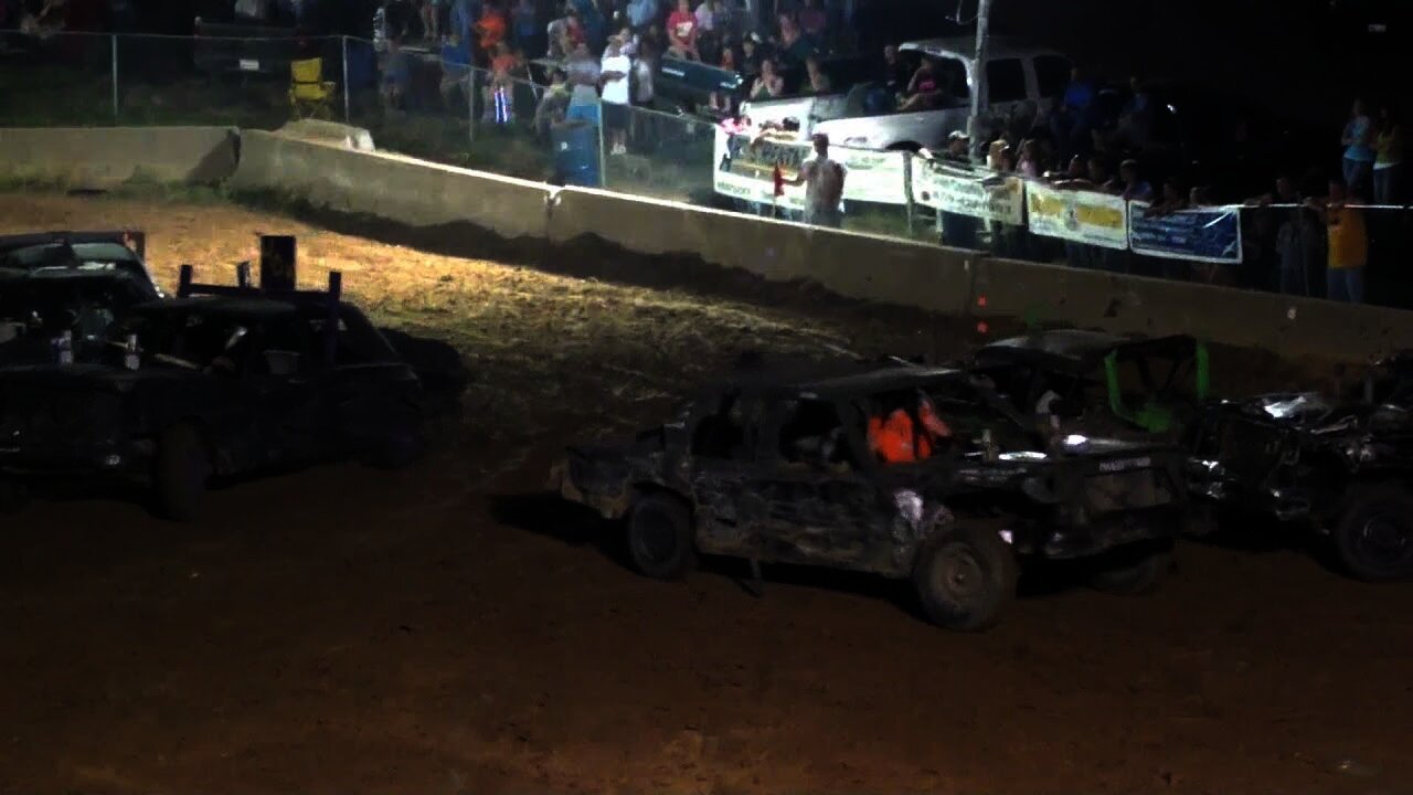 Grant county fair KY full size demolition derby Feature 7-31-10 part 1