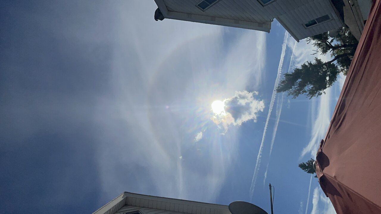 Sun halo formed with minutes after heavy chemtrails