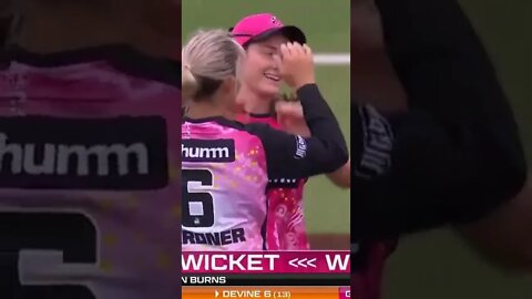 Ashleigh Gardner vs Sophie Devine , wbbl 2022 , Sydney Sixers Women vs Perth Scorchers Women