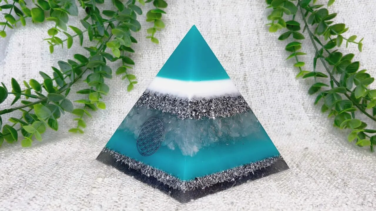 Ascension Orgonite Pyramid - KELLY