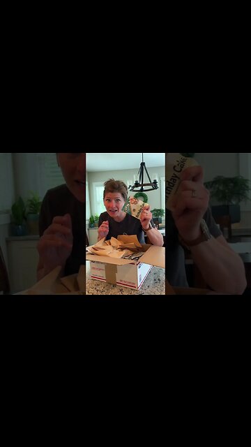 📪 WHAT'S IN YOUR MAILBOX? KETOCHOW UNBOXING!