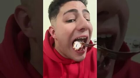 CE MANANC LA MASA DE CRACIUN #oguritamica #mancaciosul #mancare