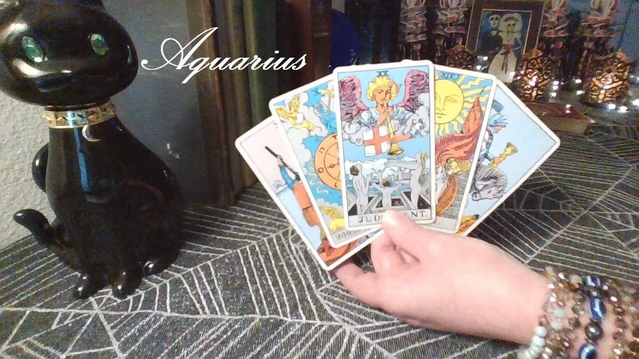 Aquarius October 2022 ❤️ YOU'VE GOT THEM NERVOUS Aquarius! Future Love #TarotReading