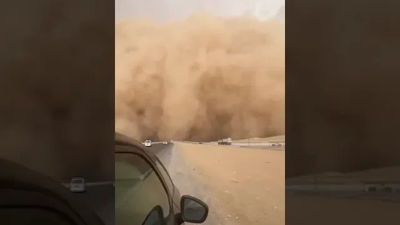 Massive Sandstorm in Suez Egypt