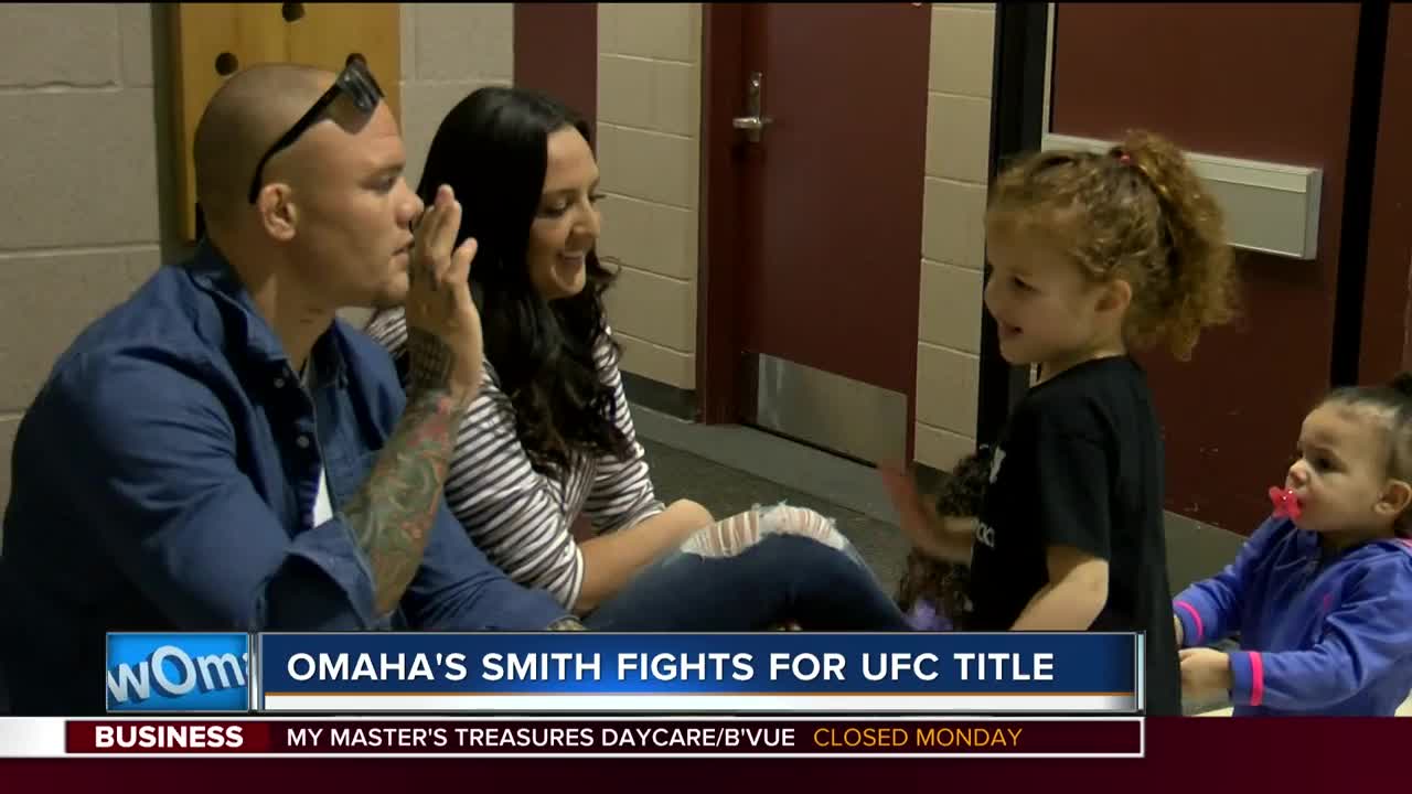 Family, UFC title focus for Anthony Smith