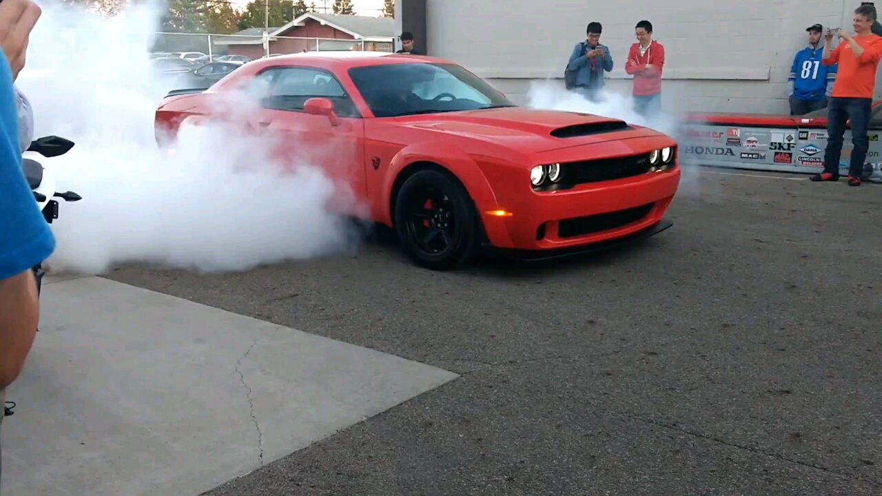 Dodge Demon burn out by head of SRT!!!