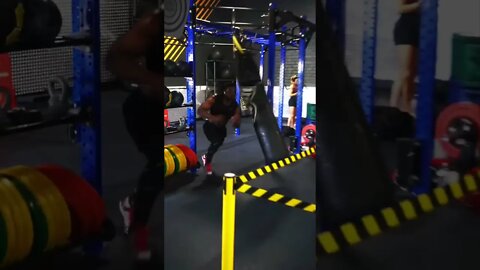 Violent hands + low center of gravity = explosive results 👑