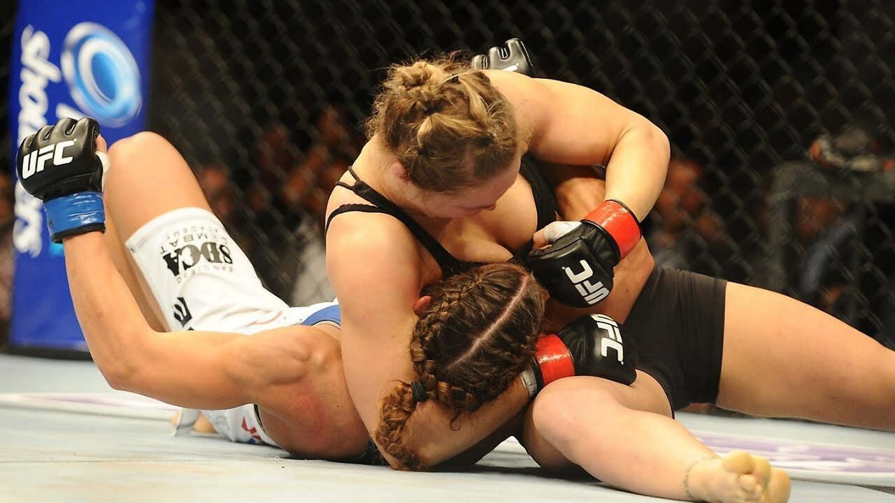 Best Women's Slam And Takedowns Finish in UFC - MMA Fighter