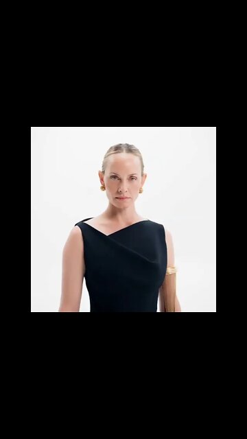 Ambervalletta in Mugler Fall/Winter 2021 #Fashion #Film #short | #FASHION #SHORT