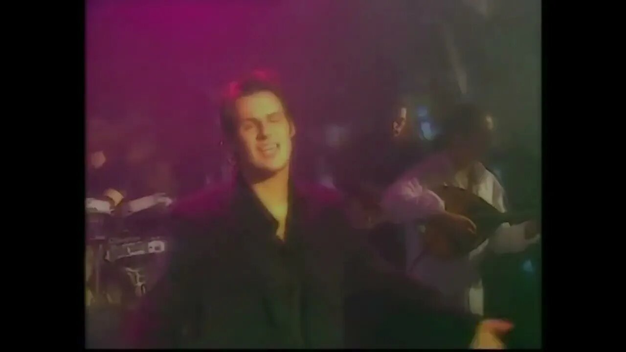 Πάνος Κιάμος - Τώρα που μπορώ & Δεν θα φύγεις (2002) - Μουσικό βίντεο