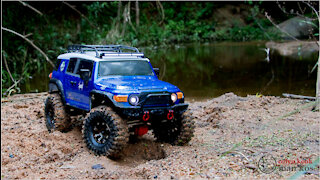 RC - FJ Cruiser in the quarry