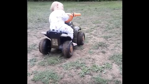 Funny Baby Playing Fails