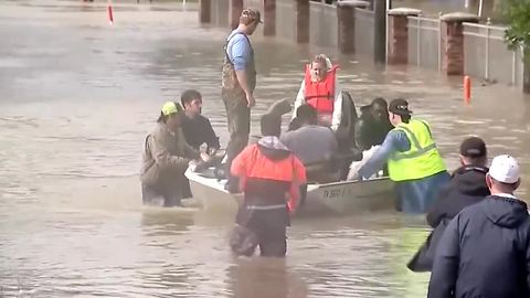 Square Off- Panelists discuss racial divide in our country