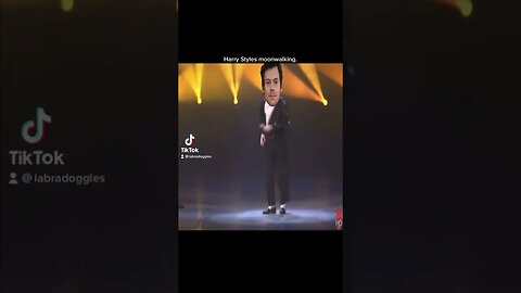 Harry Styles, Moonwalk.