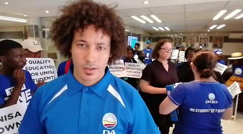 SOUTH AFRICA - Pretoria - DASO students sit-in at the dept of higher education - Video (YP6)