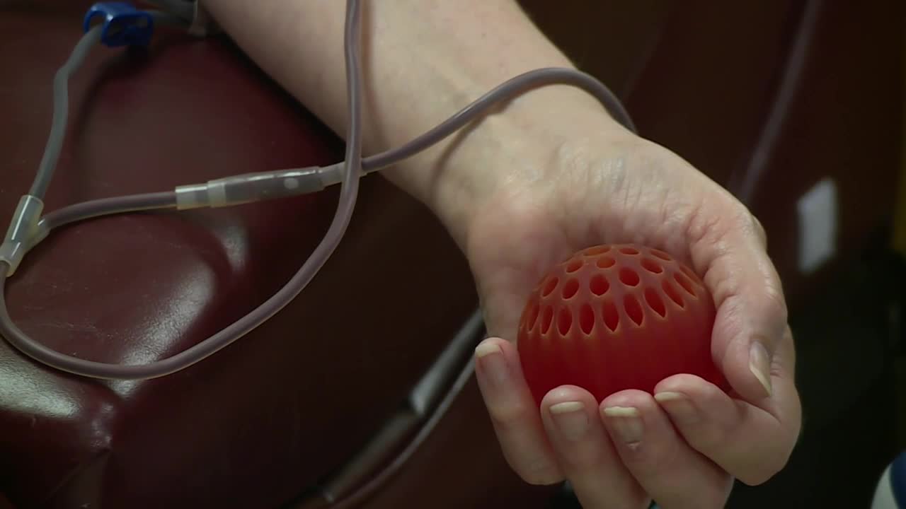 Study looks into possibility of paying people to donate blood