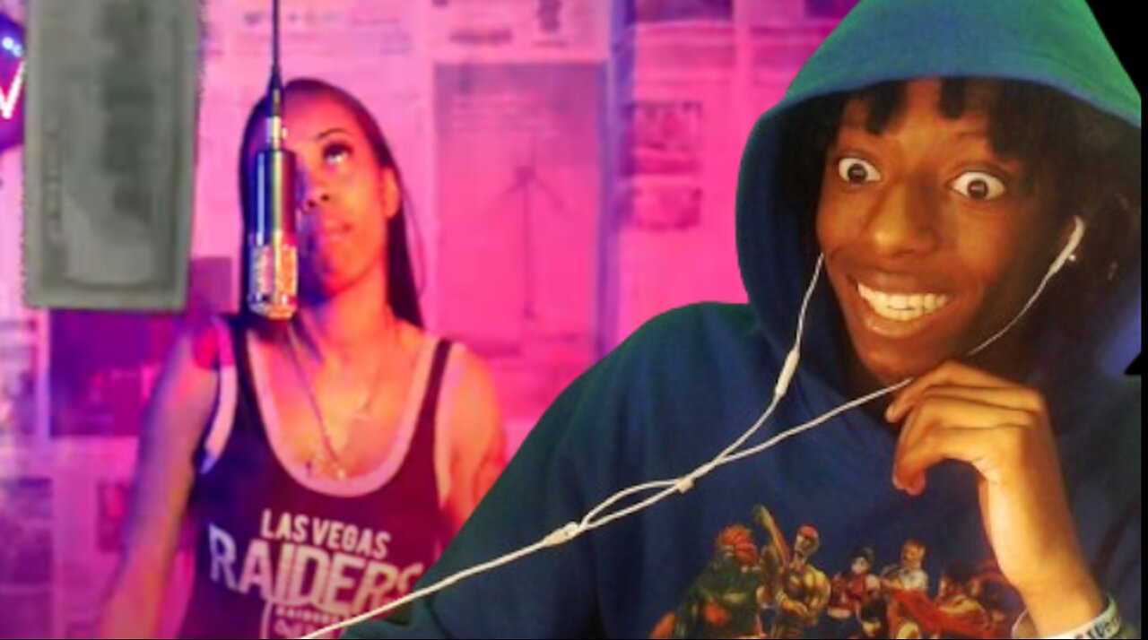 Pheanx Reacts To TheeGoddess Run to the Bank ( DA SPOT )LIVE PERFORMANCE