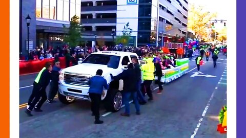 Tragedy At Another Christmas Parade 🟠⚪🟣 NPC Crime