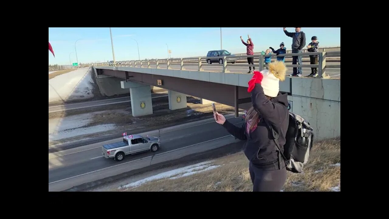 Truckers FREEDOM Convoy 1.45 Hour Drive by 215 St. Edmonton.