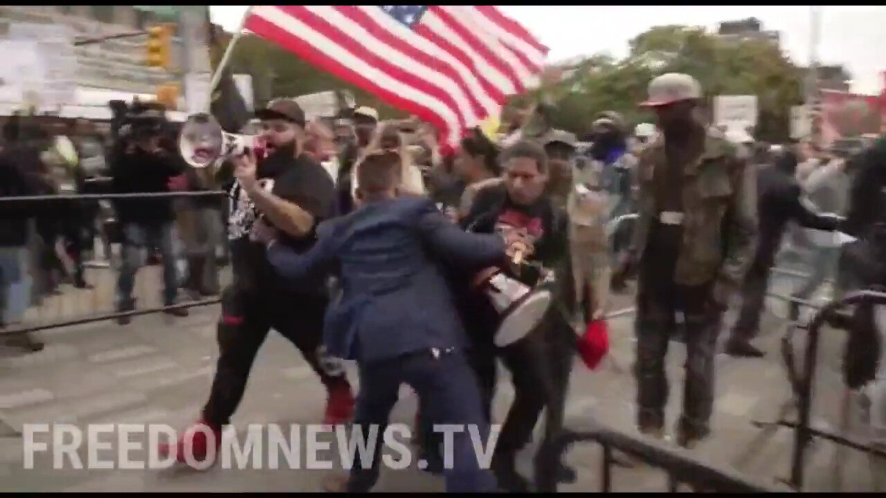 Flag Waving Patriot Protesters Crash Through Barricades to Fight Vax Mandates in New York City