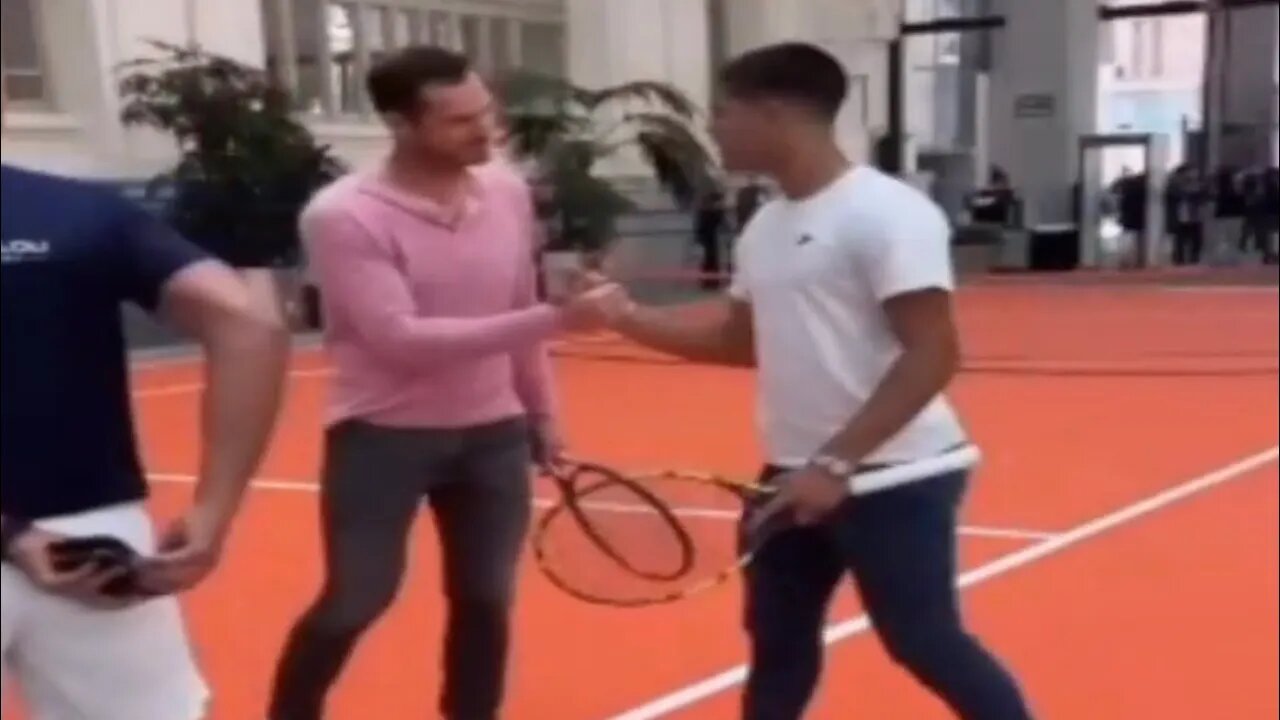 Carlos Alcaraz, Andy Murray, Paula Badosa, and Simona Halep Play Street Tennis in Madrid! (2022)