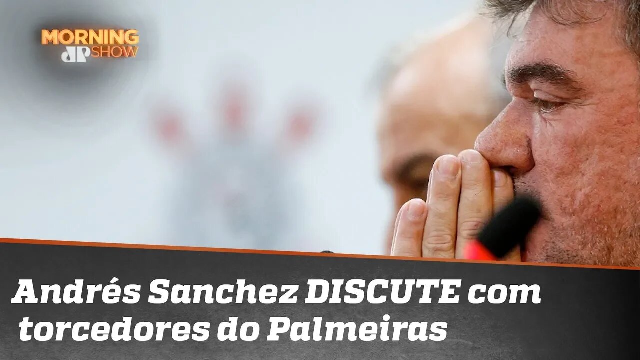 Andrés Sanchez DISCUTE com torcedores do Palmeiras em festa