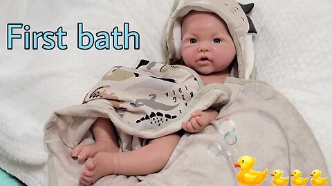 I Have NEVER BEEN SO HAPPY! First Bath for SILICONE Baby| nlovewithrebonrs2011