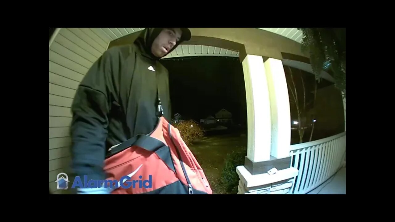 Skybell Doorbell Catches Would-be Thief Looking Straight Into Camera
