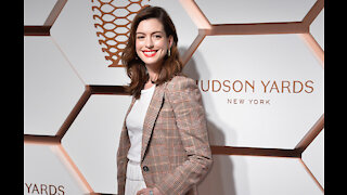 Anne Hathaway: Motherhood is more than a challenge