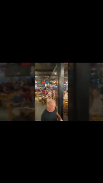 🚨 TORCIDA DO FLAMENGO TOMANDO BARES EM GUAYAQUIL!