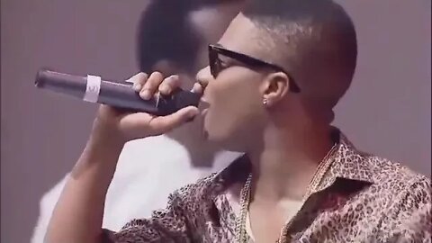 Throwback When Wizkid and King Sunny Ade performed together on the same stage!