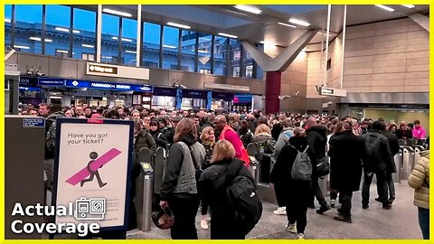 Strike action backs up station | FARRINGDON | 15-3-23