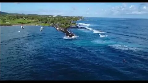 The magnificent Hawaiian archipelago is located in the heart of the North Pacific Ocean.
