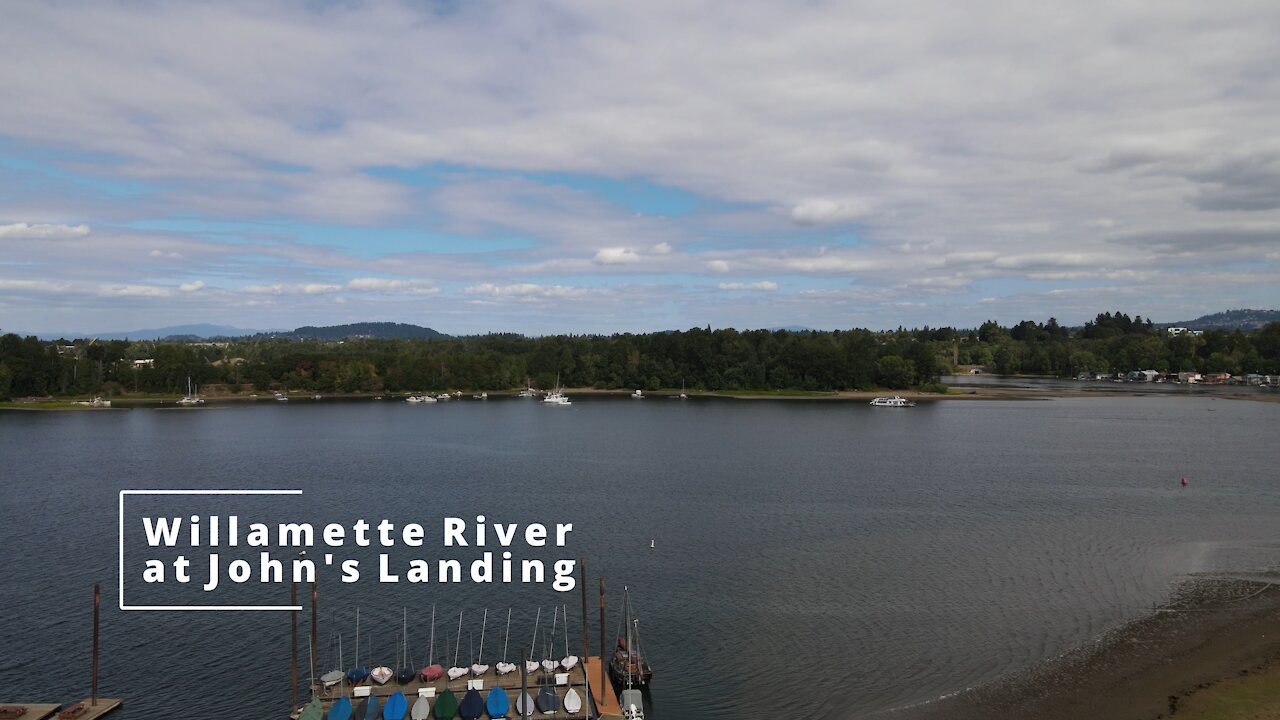 Drone Flight - Willamette River @ Johns Landing - DJI Mavic Air 2