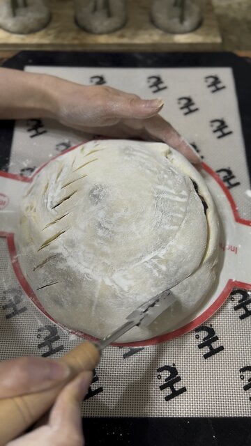 Sourdough Bread Scoring