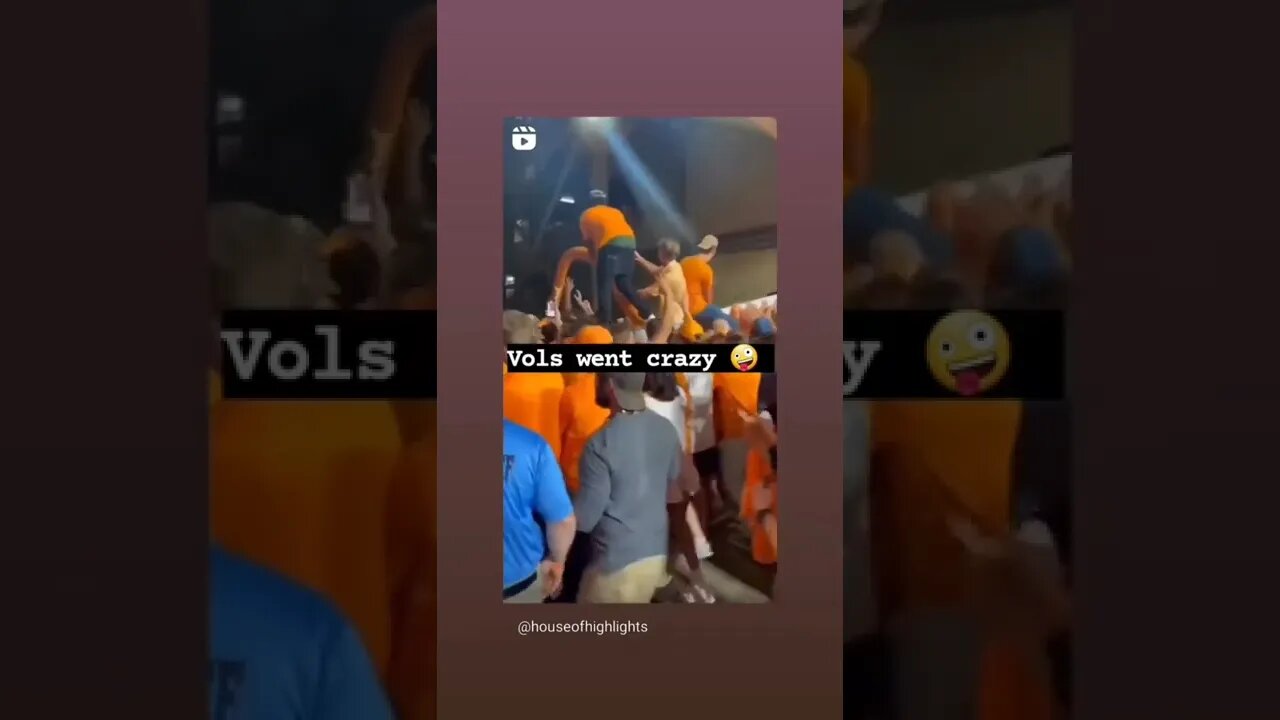 Wow Tennessee 🏫 students went crazy 🤪 after the game🤣🔥💯 🥳 #football #collegefootball #amazing #party