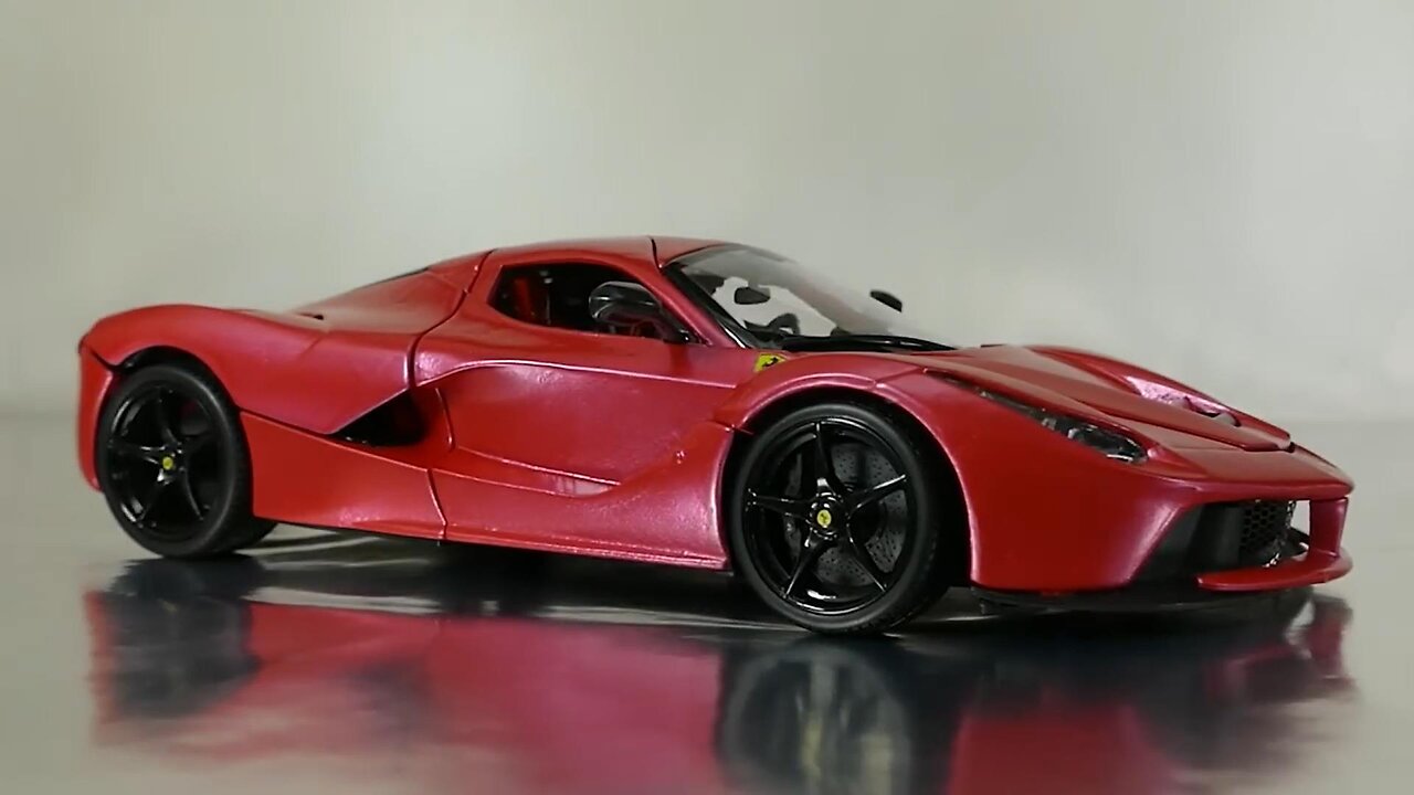 Ferrari LaFerrari 6,3L V12 Restoration abandoned model - Full Restoration Video