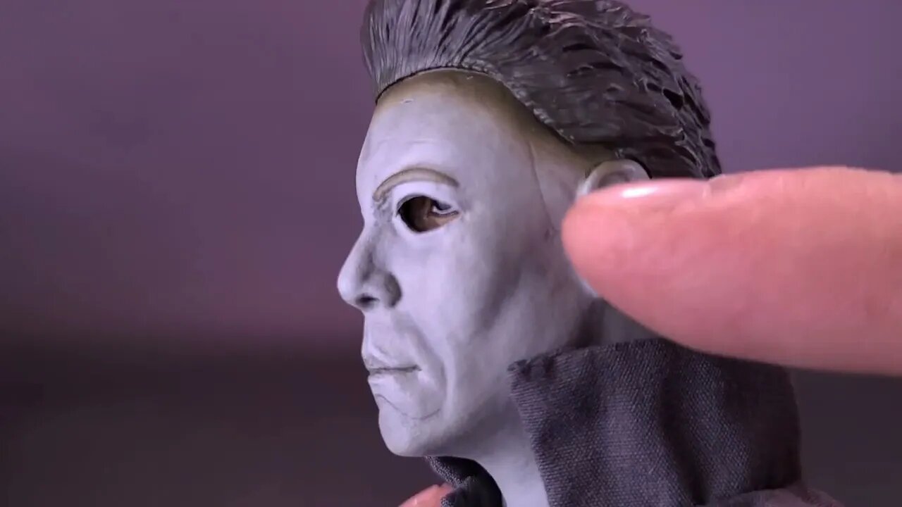 Trick or Treat Studios Halloween Resurrection Michael Myers Sixth Scale Figure @TheReviewSpot