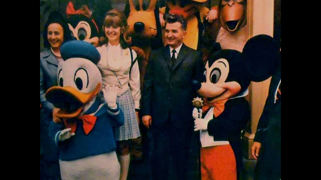 BREAKING: PONTA S-A VAZUT CU NICOLAE CEAUSESCU LA DISNEYLAND!