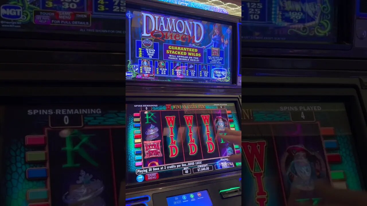 MASSIVE DIAMOND QUEEN JACKPOT