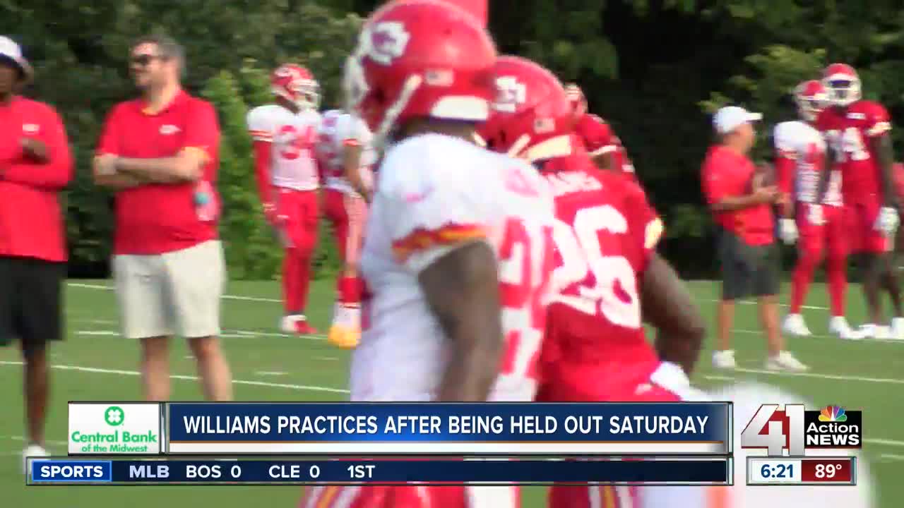 Claiborne practices for first time with Chiefs