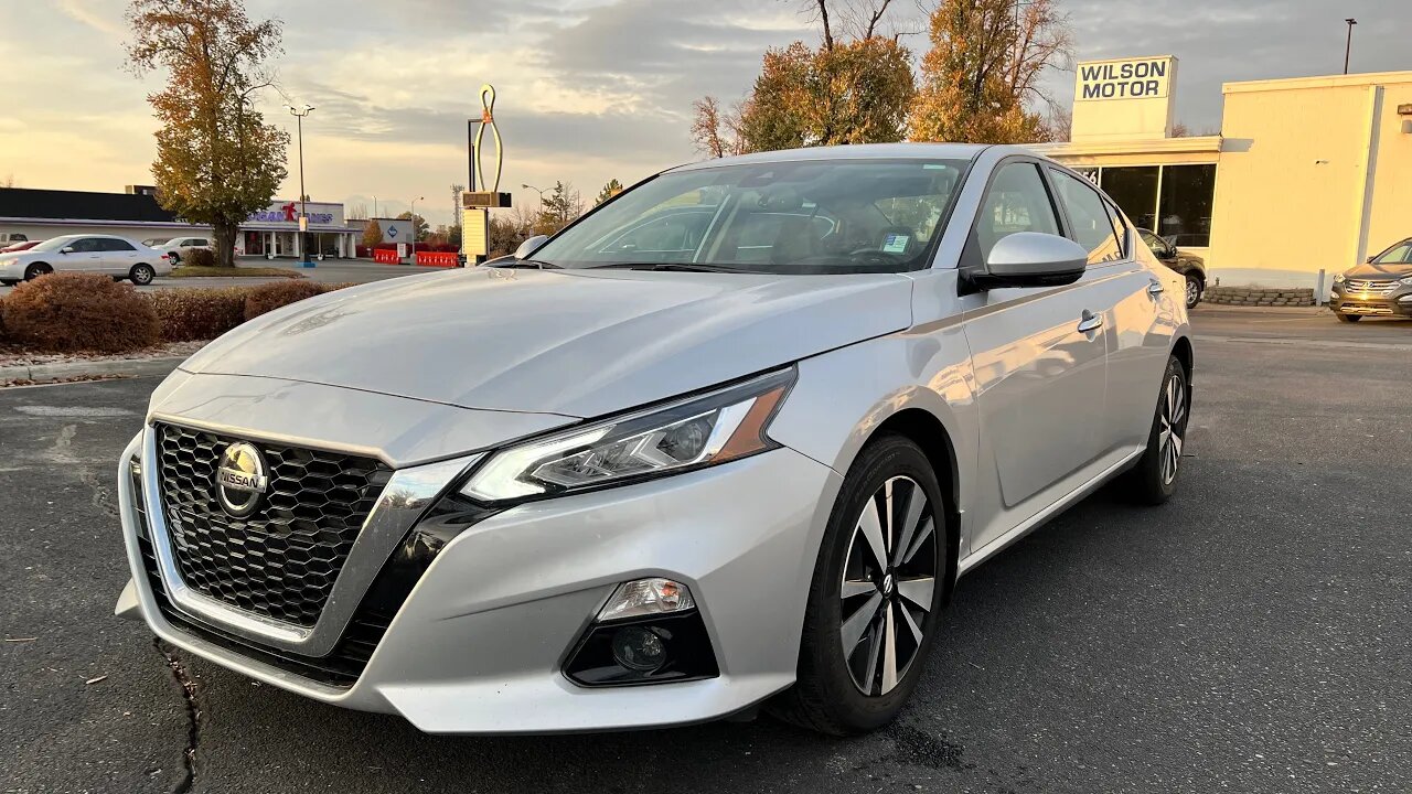 2020 Nissan Altima SL Walk Around