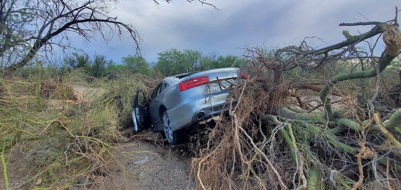 Vail AZ Cars vs Monsoon Wash