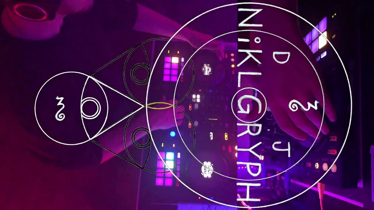 1232022MiX DJ NiKLGRYPH