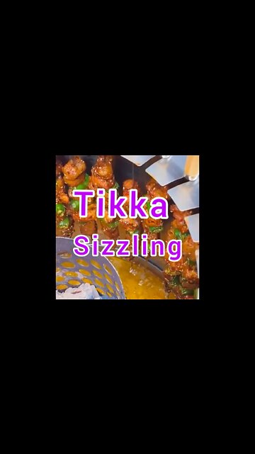 Tikka Sizzling New Style 😋#ytshorts #shorts #Food #Streetfood #UpFoodReview